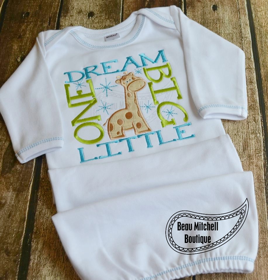 Dream Big Little One with Giraffe