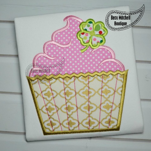 St. Paddys cupcake applique